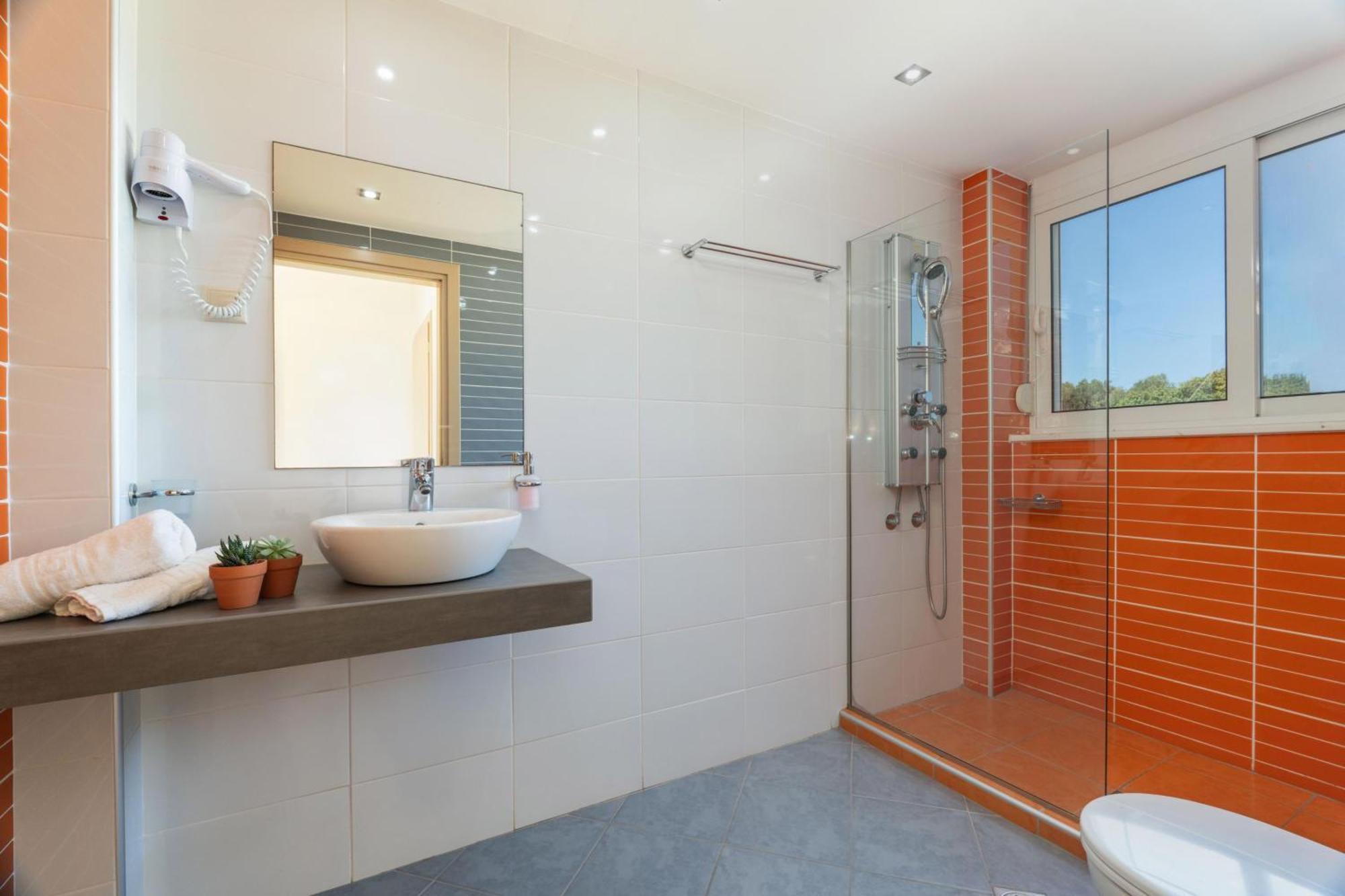 Villa Ariella With Sea View Agia Marina 外观 照片